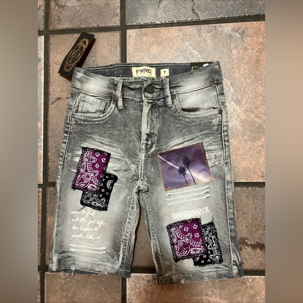 FWRD  boys size 7 shorts